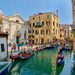 Ca Cicogna Air Conditioning And Fast Wifi, Location Appartamento Venezia